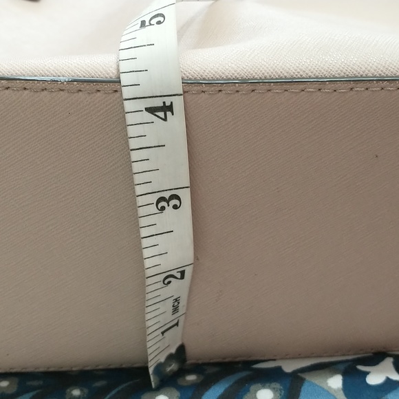 Gently used Michael kors blush or very light pink colored purse - Picture 15 of 15